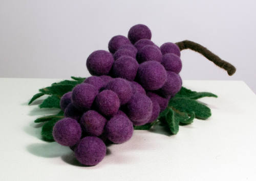 purple grapes 1